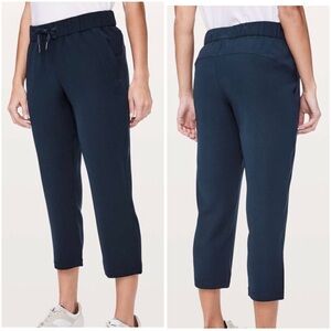 Lululemon On The Fly Crop Pants Woven 23 True Navy Size 10